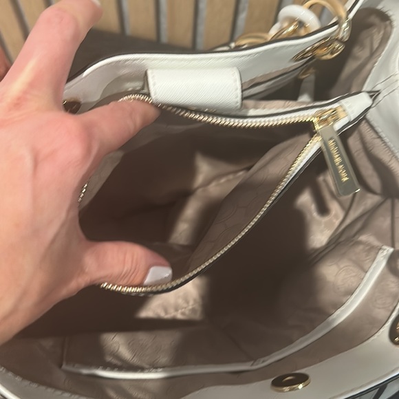 Michael Kors Cynthia Medium Saffiano Leather Satchel, Optic White - Picture 5 of 8